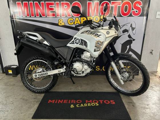YAMAHA XTZ 250 TÉNÉRÉ YAMAHA XTZ 250 TÉNÉRÉ